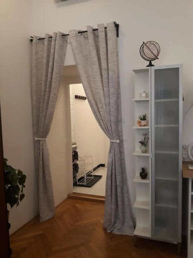 M&M Apartment Budapest House