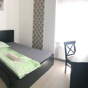 Διαμέρισμα West, Βουδαπέστη