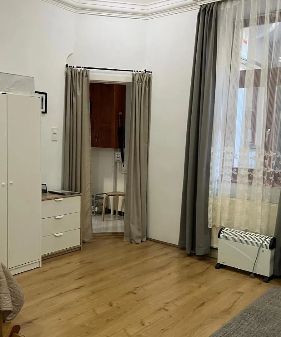 M&M Apartment Budapest House
